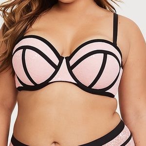 torrid Intimates & Sleepwear - TORRID LACE PINK 46DD BRA STRAPLESS CONVERTABLE torrid Intimates & Sleepwear - TORRID LACE PINK 46DD BRA STRAPLESS CONVERTABLE